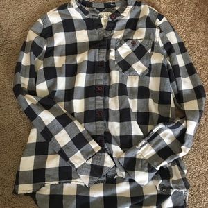 Billabong ladies distressed flannel (M)